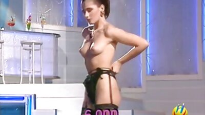 Ein alte deutsche pornofilme zierlicher Teenie mit Haaren an ihrer Muschi wird penetriert
