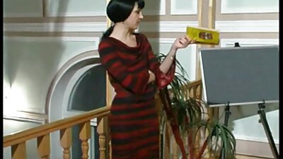 Ein lebenslustiges Luder reife deutsche pornos lässt sich den Mund mit einer heißen Ladung füllen